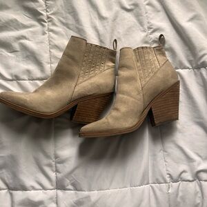 women’s tan ankle boots